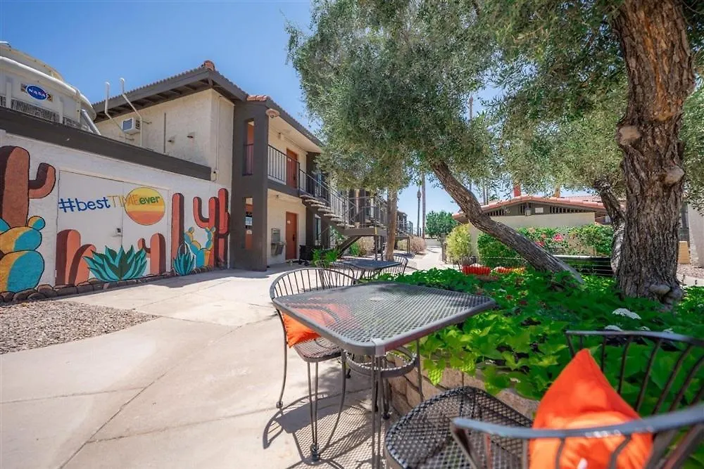 109 Fully Furnished 1Br Suite-Prime Location Scottsdale 0*,